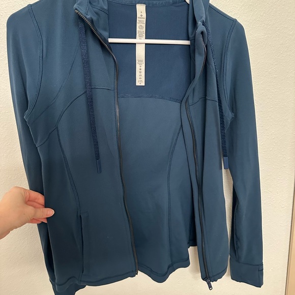 Women’s define hooded jacket nulu - Lululemon - Picture 6 of 9